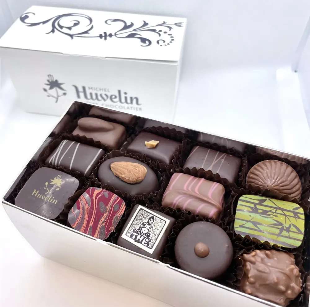 Ballotin 400g de chocolats assortis ( 1/3 lait 2/3 noir) ou noir ou lait